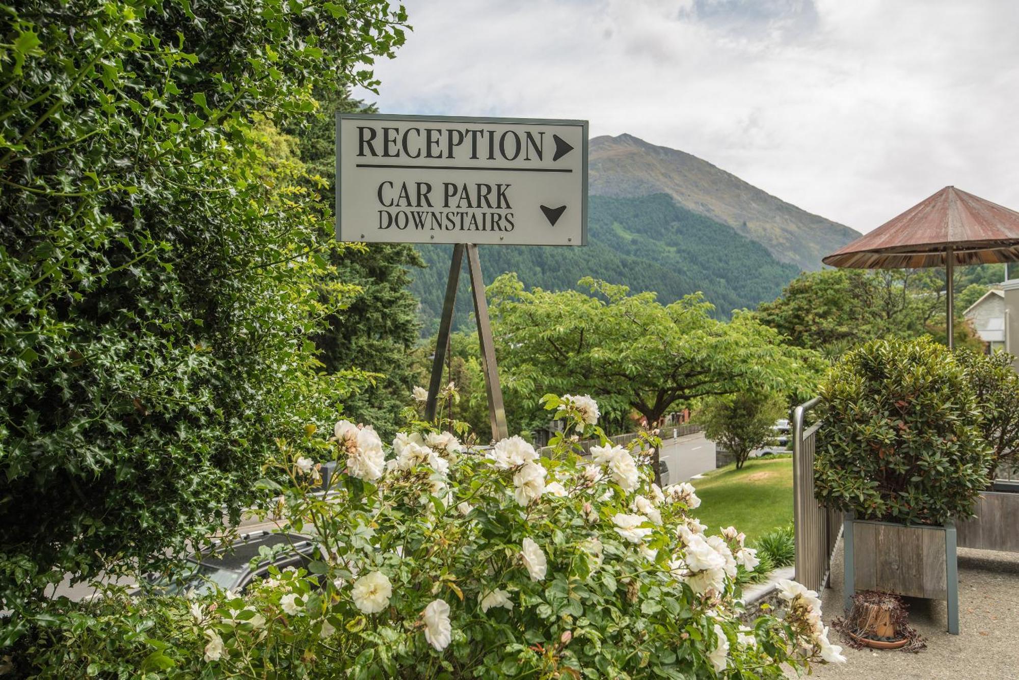 Coronation Lodge Queenstown Exterior photo